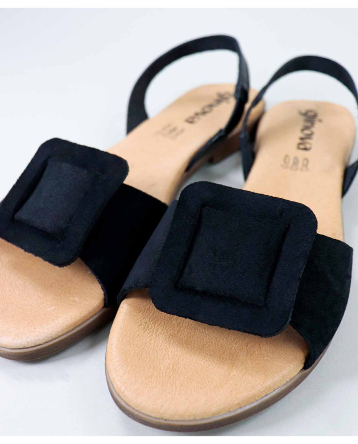 Rasa sandals with Square Aplique by Madame Ginova
