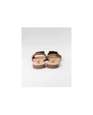 Sandálias Rasas com Aplique Quadrado de Senhora Ginova