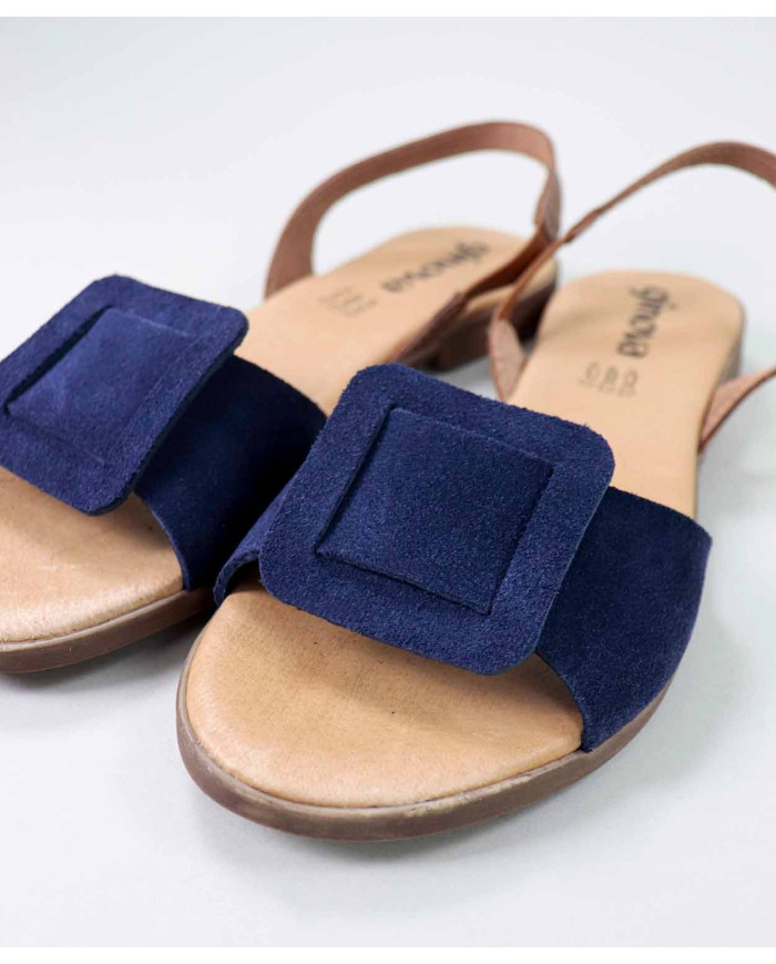 Sandalias Rasa con cama supletoria de Madame Ginova