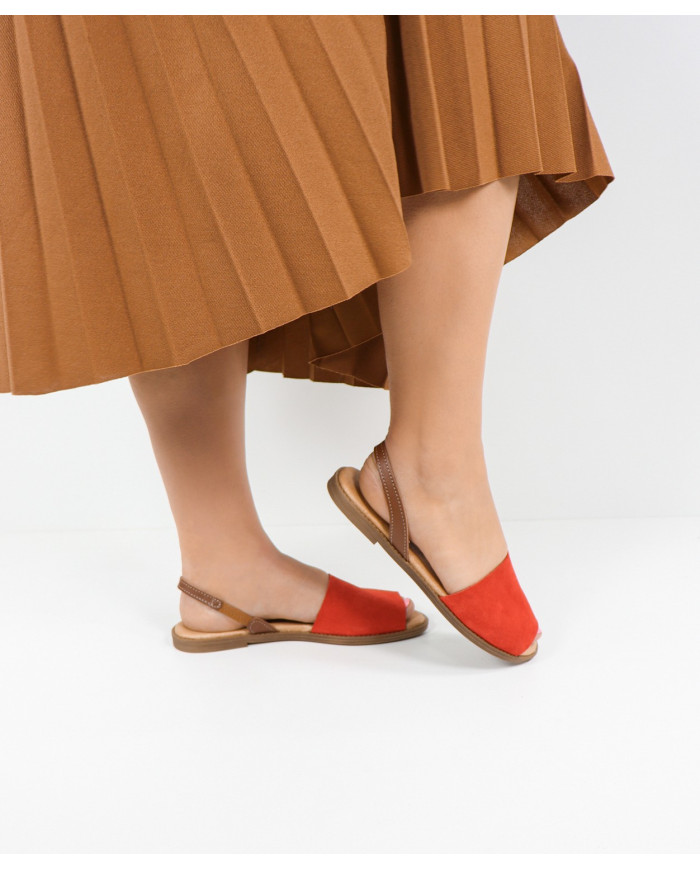 Sandals of Lady with Strip on the Front