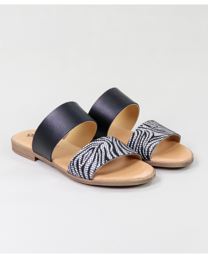 Ms. Ginova Slippers with Two Strips