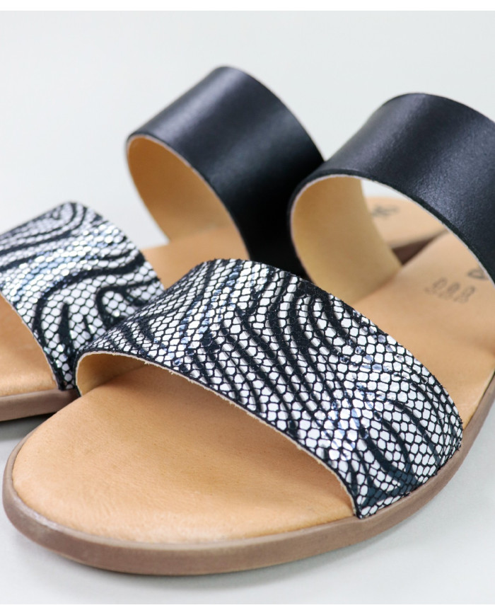 Ms. Ginova Slippers with Two Strips