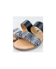 Ms. Ginova Slippers with Strips Decorated