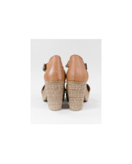 Camel de Senhora Ginova Sandals Closed Back