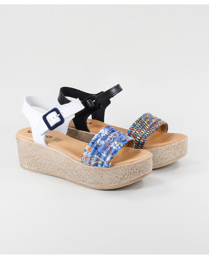 Sandals by Senhora Ginova with Strip Recorded