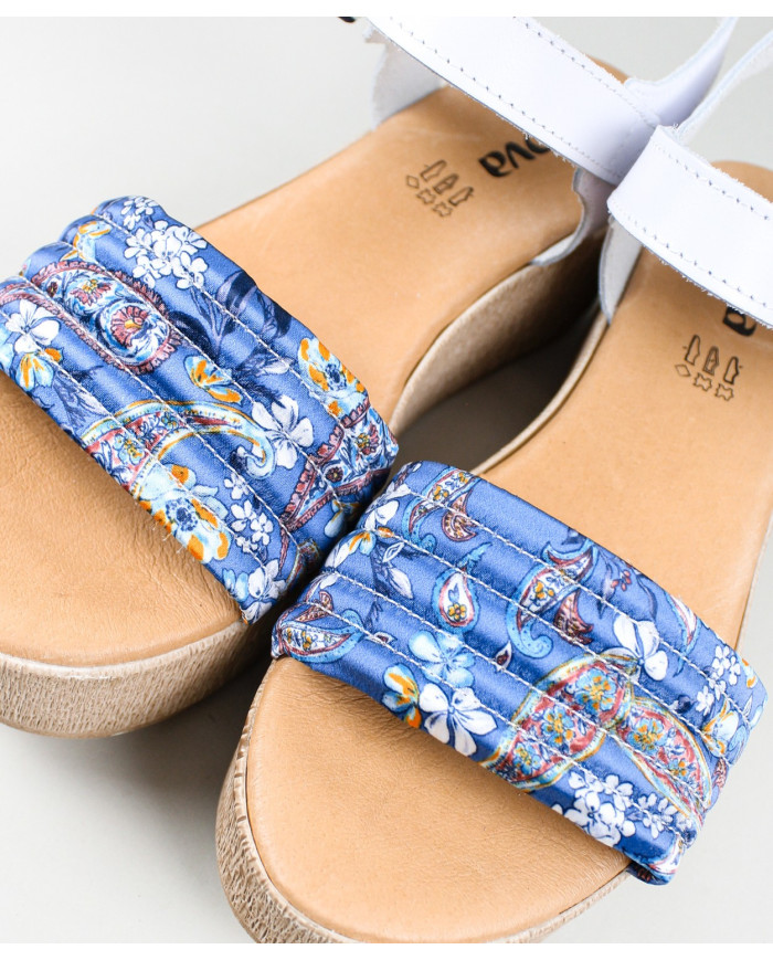 Sandalias de Senhora Ginova con cinta grabada