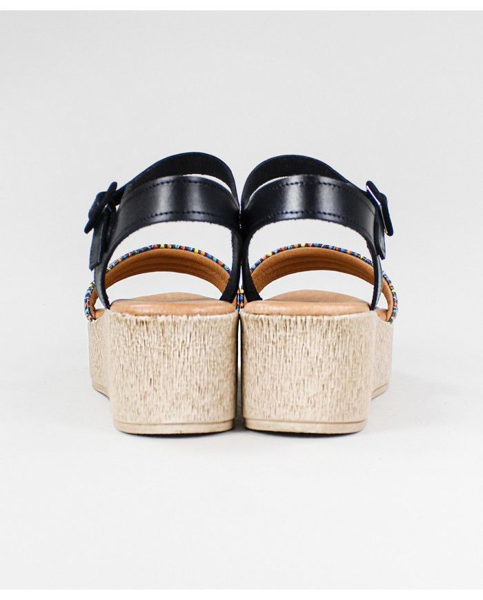 Ms. Ginova Multicolored Sandals with Embossed Strip