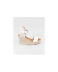 Lady Ginova Sandals with Buckle