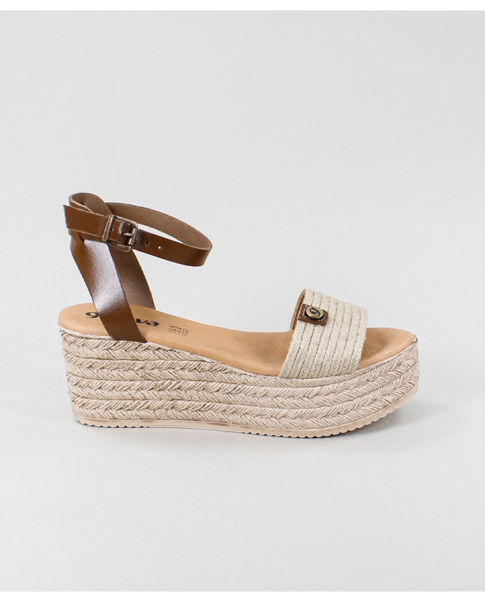 Sandals by Senhora Ginova with Strip in Esparto