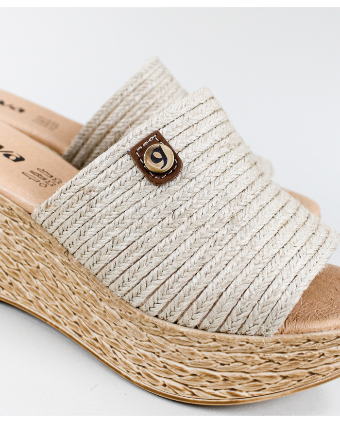 Ms. Ginova Slippers with Sword Strip