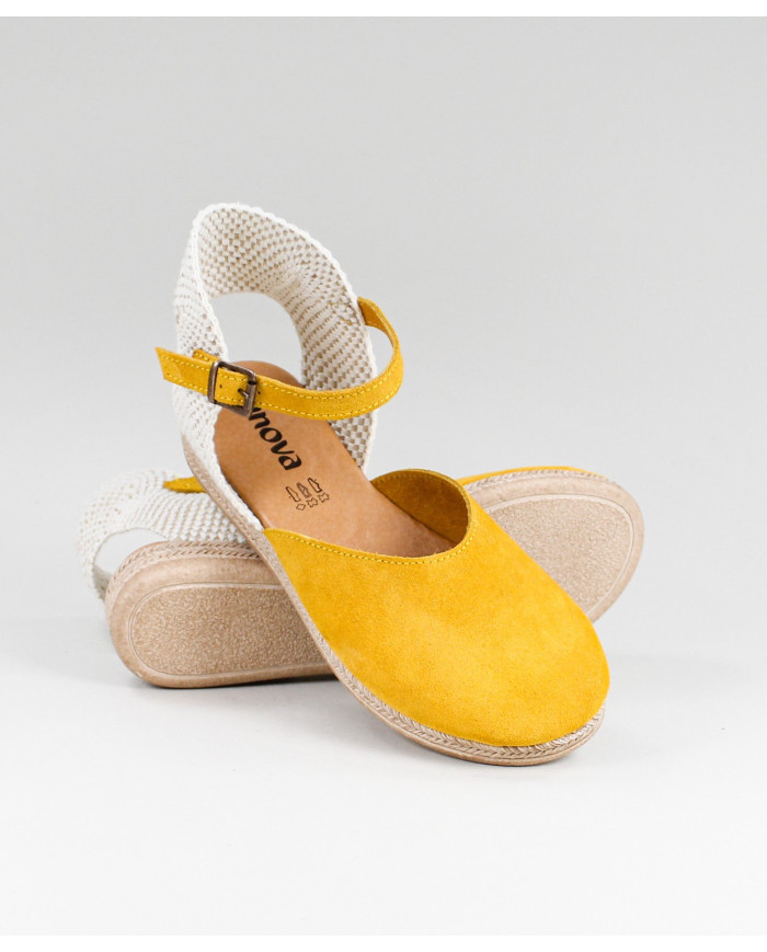 Sandalias de Madame Ginova Cerrada al Frente