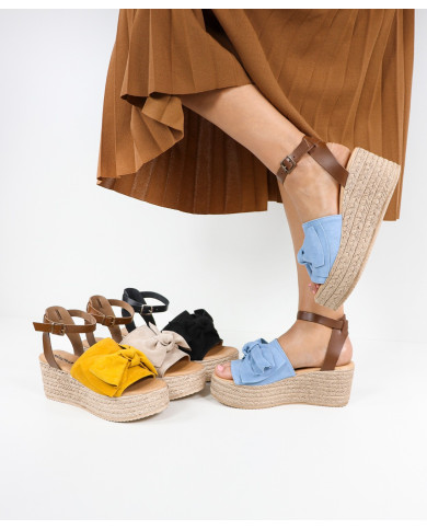 Ladies Sandals in Cunha with Lace