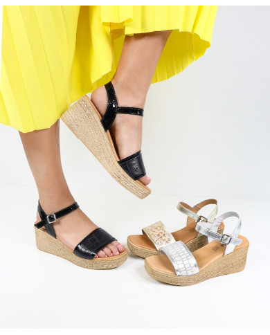 Sandals by Senhora Ginova with Strip Recorded