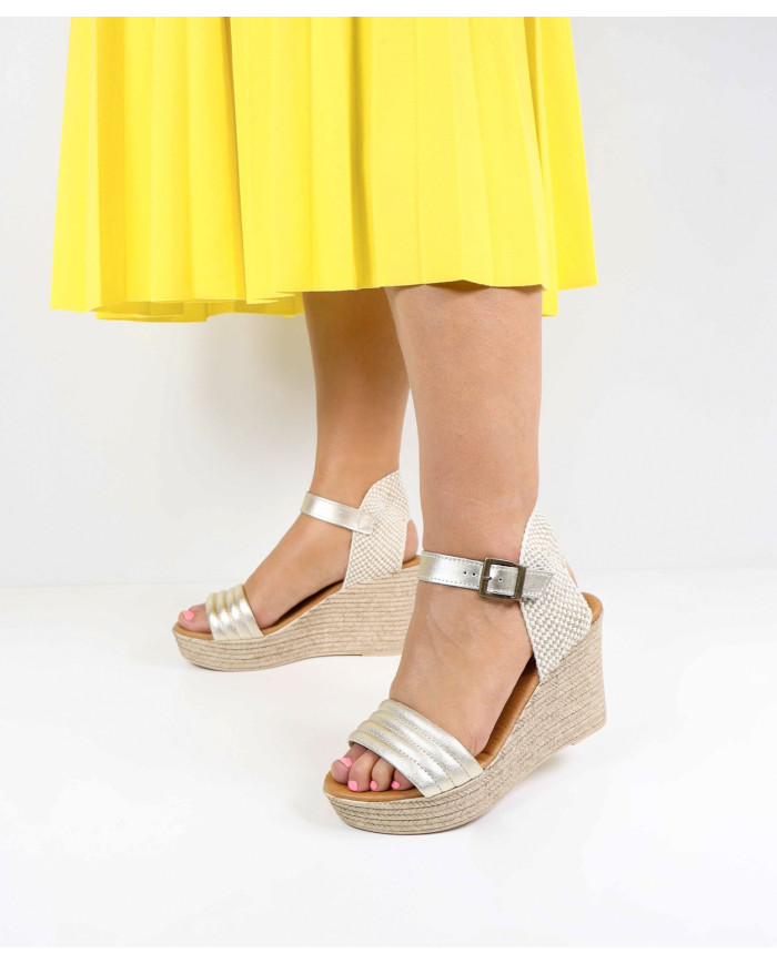 Lady Ginova Sandals with Buckle