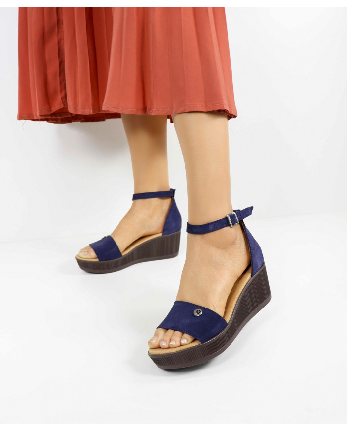 Sandals by Senhora Ginova Closed Back