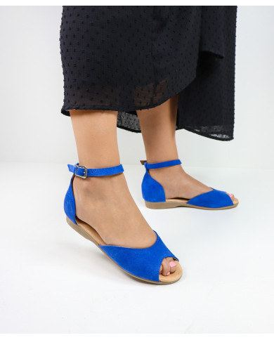 Sandals by Senhora Ginova in Camurça