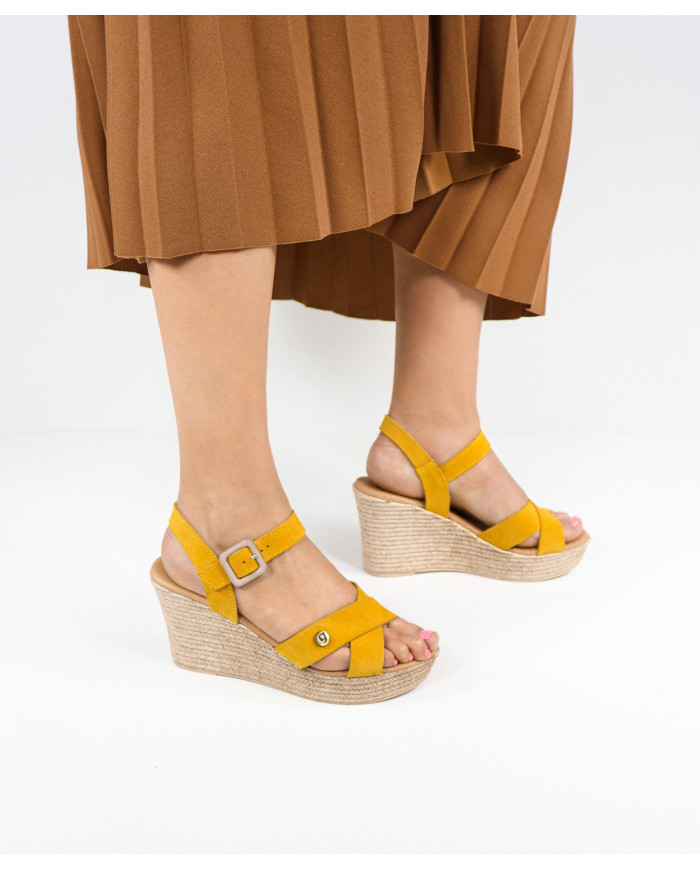 Suede Sandals with Ladies' Wedge Ginova