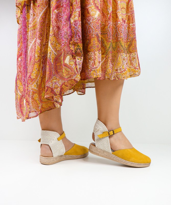 Sandálias de Senhora Ginova Fechadas à Frente