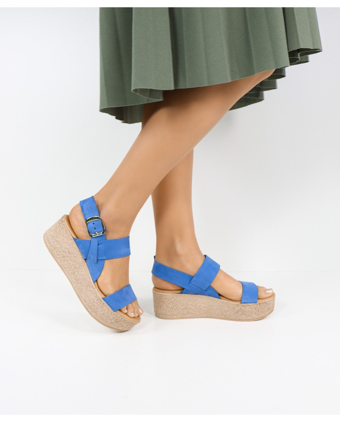 Sandals by Senhora Ginova de Tiras Suaves