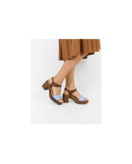 Sandals by Senhora Ginova with Tira Decorated