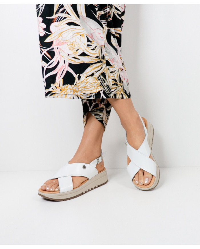 Sandálias de Senhora Ginova com Sola de Borracha