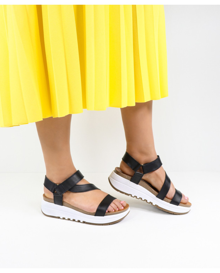 Lady Ginova sandals with Platform