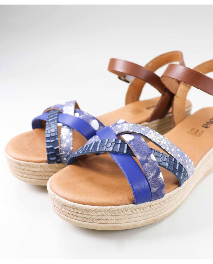 Sandalias de Madame Ginova con Cross Strips