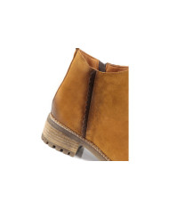 Botas de Senhora Camel com Sola Antiderrapante Ginova