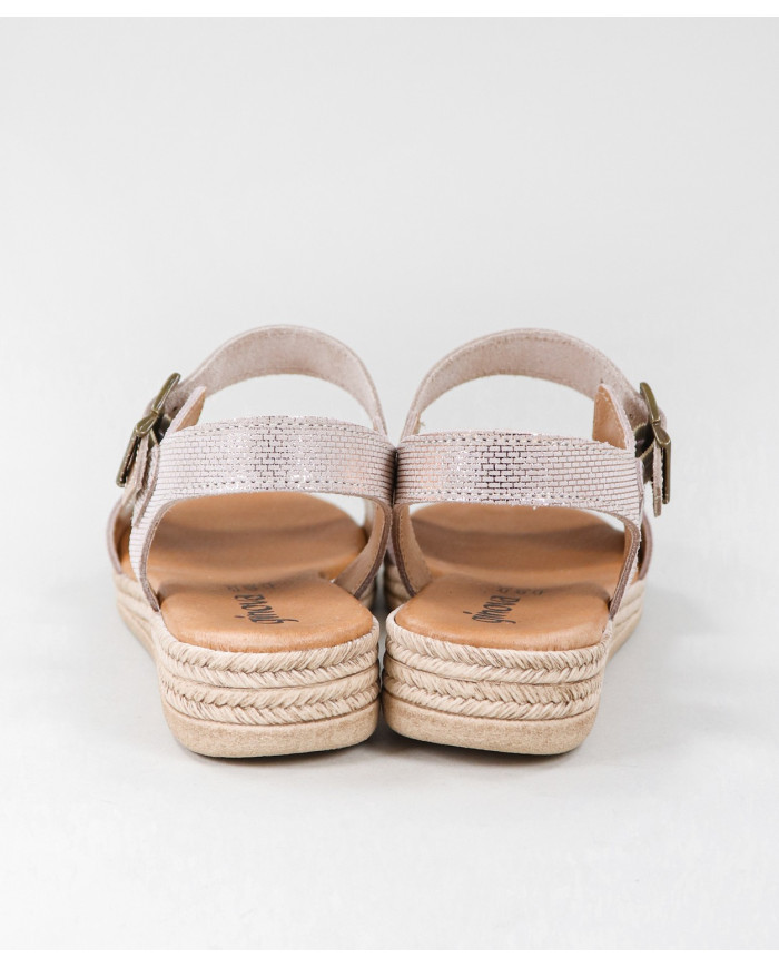 Sandalias Lady Ginova con acabado brillante