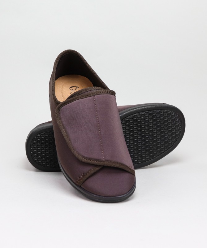 Comfort Shoes for Ladies with Wide Opening Velcro