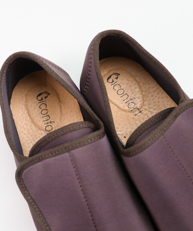 Comfort Shoes for Ladies with Wide Opening Velcro