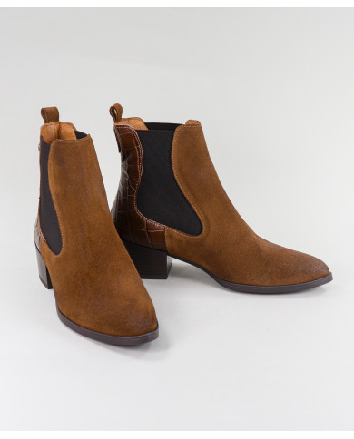 Botas de Senhora Camel Ginova com Elástico nas Laterais
