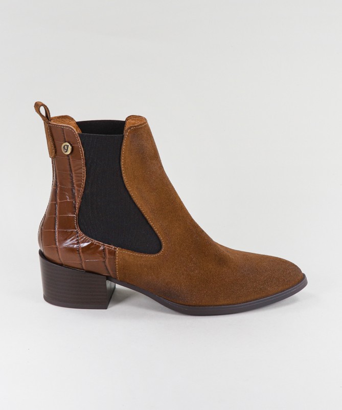 Botas de Senhora Camel Ginova com Elástico nas Laterais