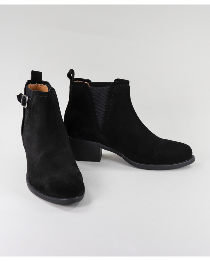 Pretas de Senhora Ginova Boots with Elastic in the Laterals