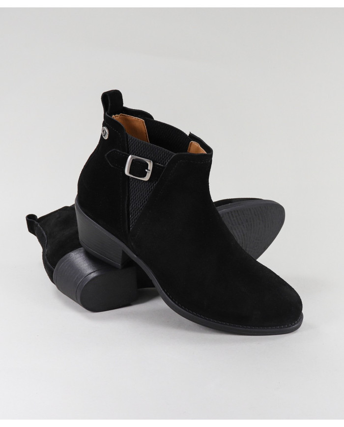 Pretas de Senhora Ginova Boots with Elastic in the Laterals