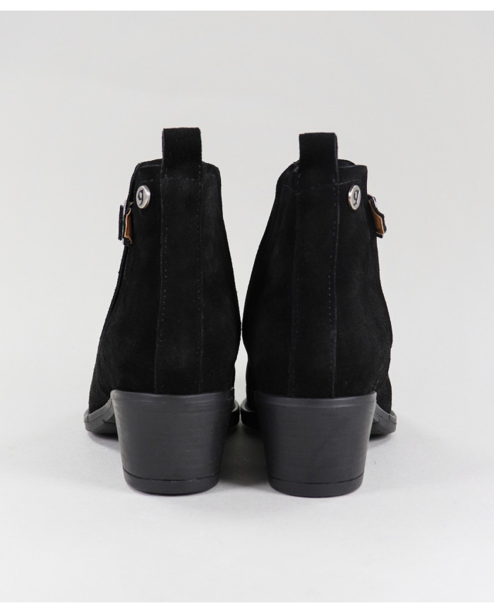 Pretas de Senhora Ginova Boots with Elastic in the Laterals