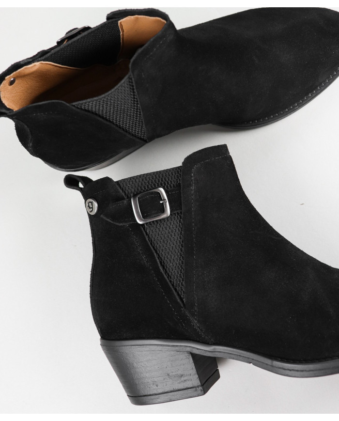 Pretas de Senhora Ginova Boots with Elastic in the Laterals