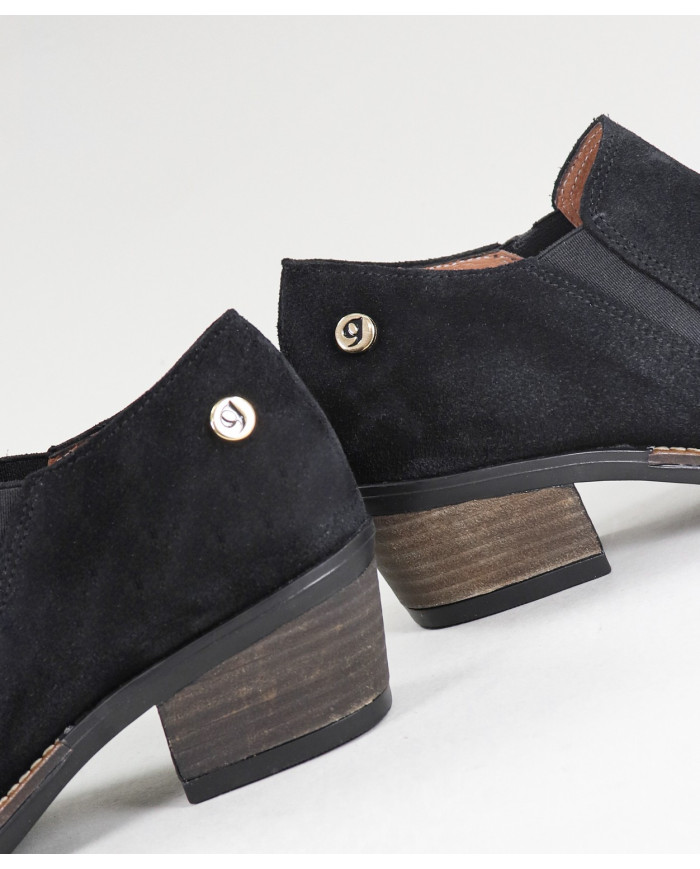 Black Boots of Lady Ginova Practicals