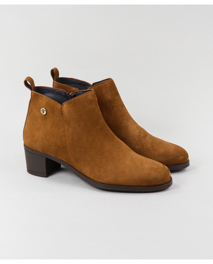 Camel Ankle Boots Medium Ginova