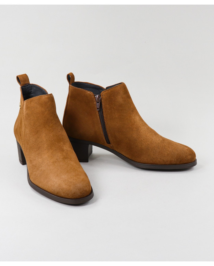 Camel Ankle Boots Medium Ginova