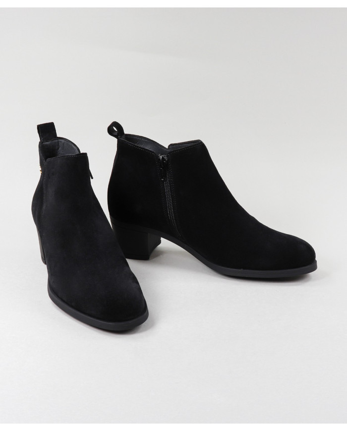 Botones de salto medio Ginova