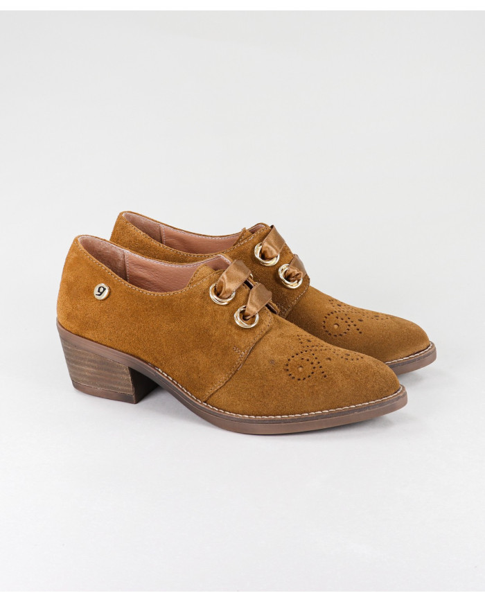 Botas Camel de Senhora Ginova com Laço de Cetim