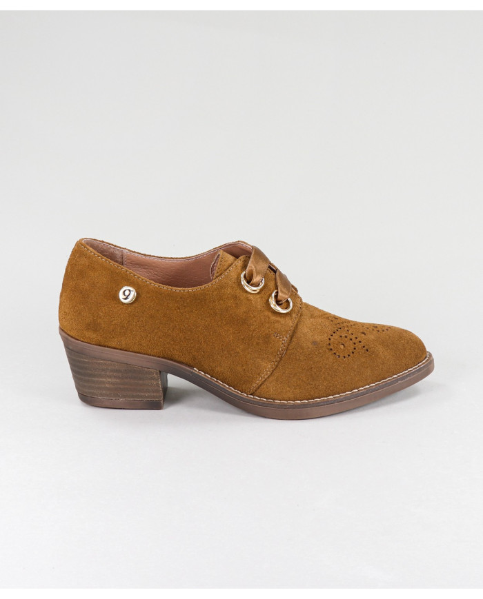 Camel de Senhora Ginova Boots with Satin Lace