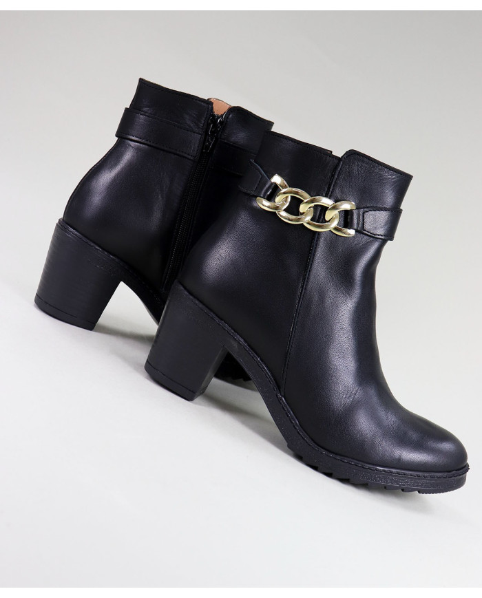 Pretas de Senhora Ginova Boots with Currents