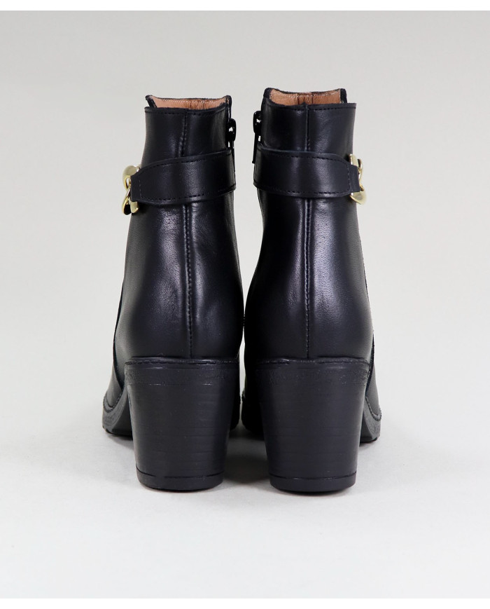 Pretas de Senhora Ginova Boots with Currents