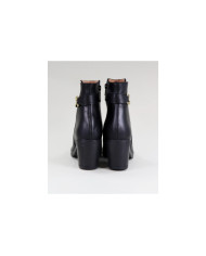 Botas Pretas de Senhora Ginova com Correntes