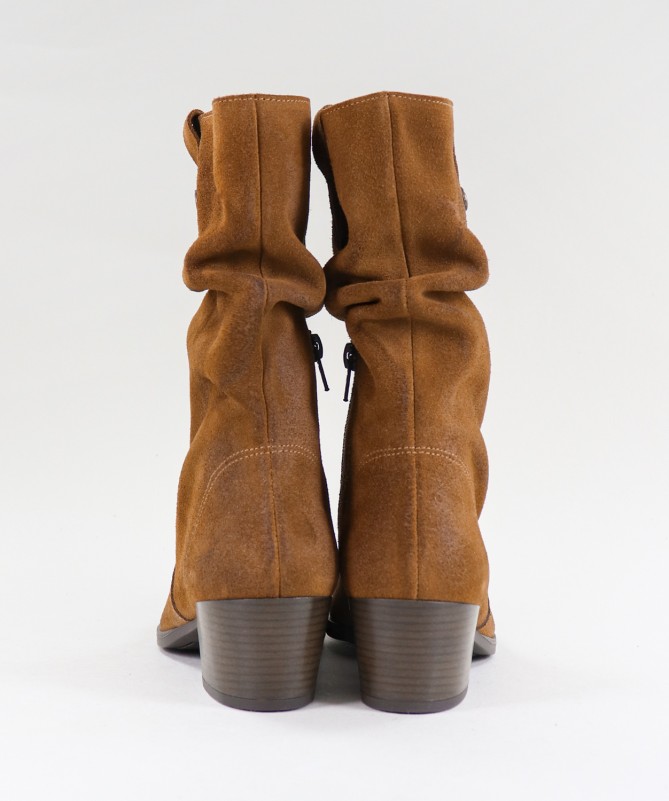 Botas Camel de Cano Alto Ginova com Fecho