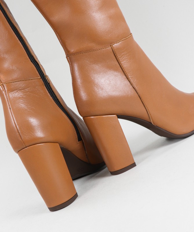 Botas Camel de Cano Alto Ginova Elegantes