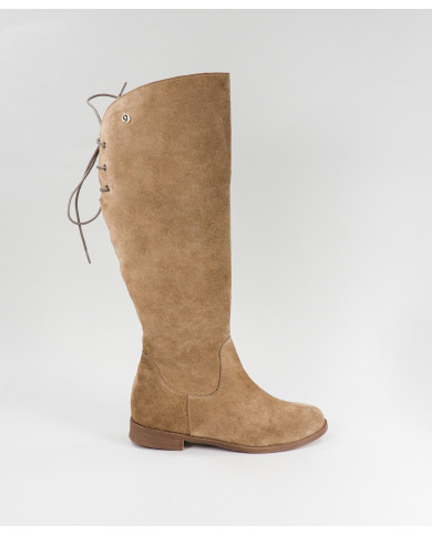 Botas Rasas con Cano Alto Ginova