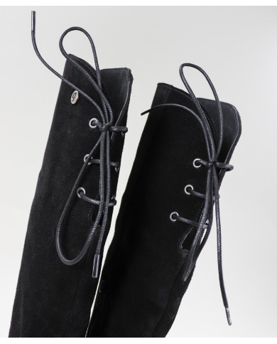 Botas Rasas con Cano Alto Ginova